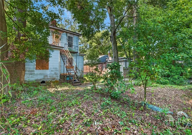 Photo 46 of Single family home for sale at 1120 E 33rd Street, Savannah, GA 31404 | MLS# SA362609 | Listing updated on 2026-09-03