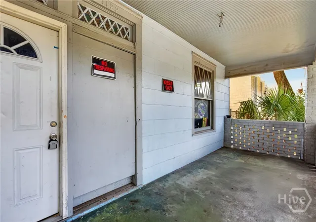 Photo 3 of Single family home for sale at 1120 E 33rd Street, Savannah, GA 31404 | MLS# SA362609 | Listing updated on 2026-09-03