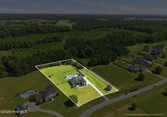 Photo 3 of Single family home for sale at 1425 Fox Hollow Dr, Ayden, NC 28513 | MLS# 100598114 | Listing updated on 2026-09-08