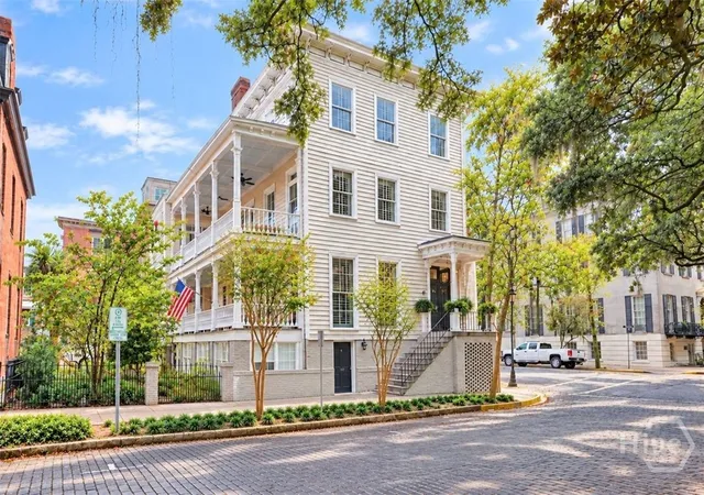 Photo 1 of Condo for sale at 123 W Charlton St #5, Savannah, GA 31401 | MLS# SA363873 | Listing updated on 2026-09-13