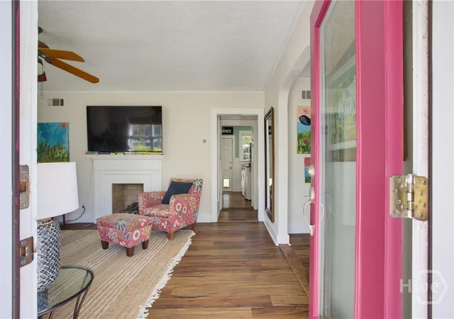 Photo 3 of Single family home for sale at 406 E 61st Street, Savannah, GA 31405 | MLS# SA365738 | Listing updated on 2026-10-17