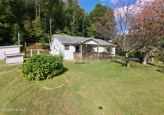 Photo 1 of Single family home for sale at 131 Patterson Ln, Andrews, NC 28901 | MLS# 100609520 | Listing updated on 2026-10-20