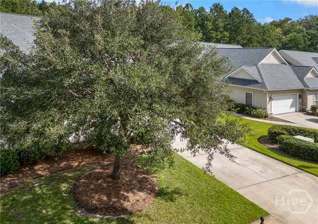 Photo 4 of Townhouse for sale at 14 Weatherby Cir, Savannah, GA 31405 | MLS# SA365079 | Listing updated on 2026-10-16