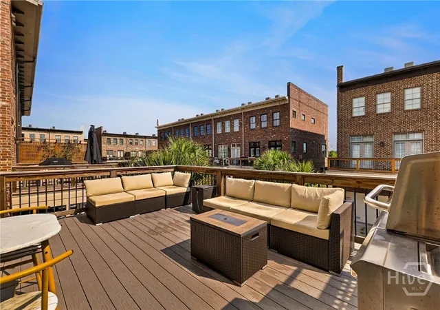 Photo 4 of Townhouse for sale at 441 Port St, Savannah, GA 31401 | MLS# SA361512 | Listing updated on 2026-09-04