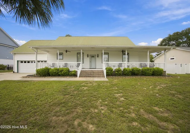 Photo 1 of Single family home for sale at 321 Ne 60th Street, Oak Island, NC 28465 | MLS# 100602931 | Listing updated on 2026-09-30