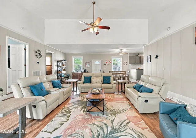 Photo 4 of Single family home for sale at 321 NE 60th Street, Oak Island, NC 28465 | MLS# 100602931 | Listing updated on 2026-09-30