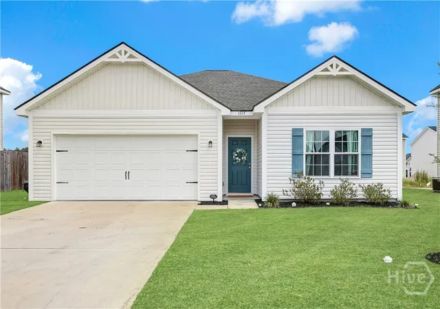 Photo 3 of Single family home for sale at 1117 Turpentine Trl, Hinesville, GA 31313 | MLS# SA358827 | Listing updated on 2026-09-05