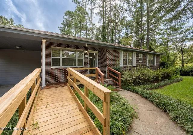 Photo 3 of Single family home for sale at 511 W 4th Street, Waynesboro, GA 30830 | MLS# 100603187 | Listing updated on 2026-10-12