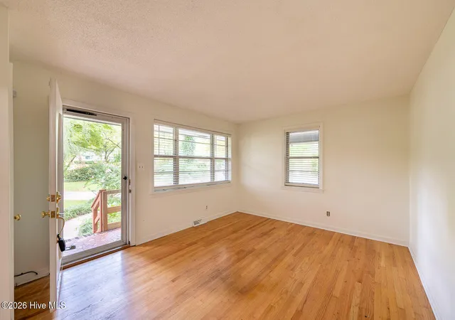 Photo 3 of Single family home for sale at 511 W 4th Street, Waynesboro, GA 30830 | MLS# 100603187 | Listing updated on 2026-10-12