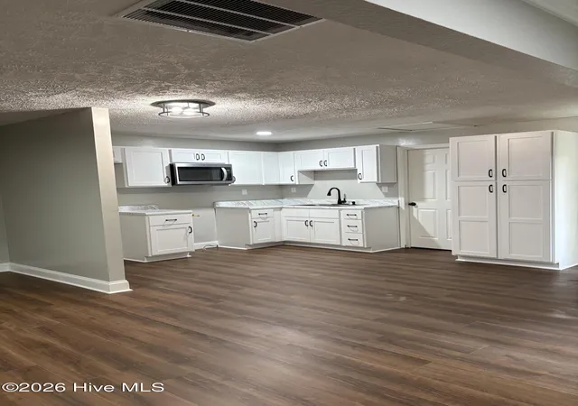 Photo 3 of Single family home for sale at 605 Correll St, Maxton, NC 28364 | MLS# 100601482 | Listing updated on 2026-09-28