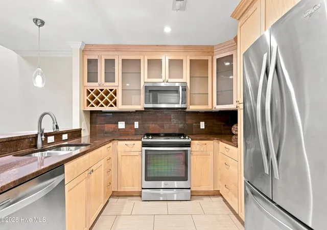 Photo 3 of Townhouse for sale at 1800 Eastwood Rd #Apt 242, Wilmington, NC 28403 | MLS# 100602812 | Listing updated on 2026-09-19