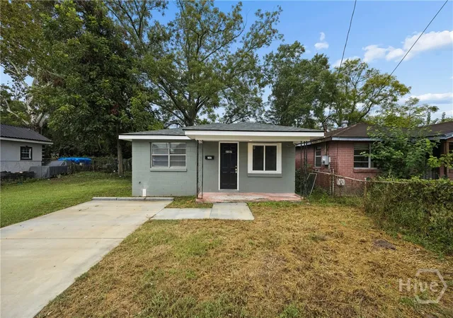 Photo 3 of Single family home for sale at 2107 Augusta Ave, Savannah, GA 31415 | MLS# SA365883 | Listing updated on 2026-10-20