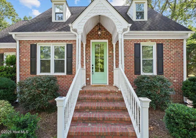 Photo 4 of Single family home for sale at 404 Barrington Dr, Tarboro, NC 27886 | MLS# 100602627 | Listing updated on 2026-09-30
