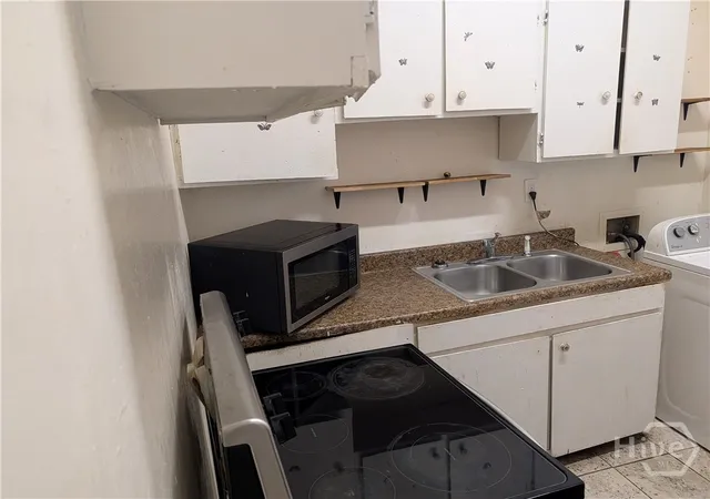 Listing Photo 2 - Condo for sale in building located at 1118 Jefferson St, Savannah, GA 31401 - Unit #