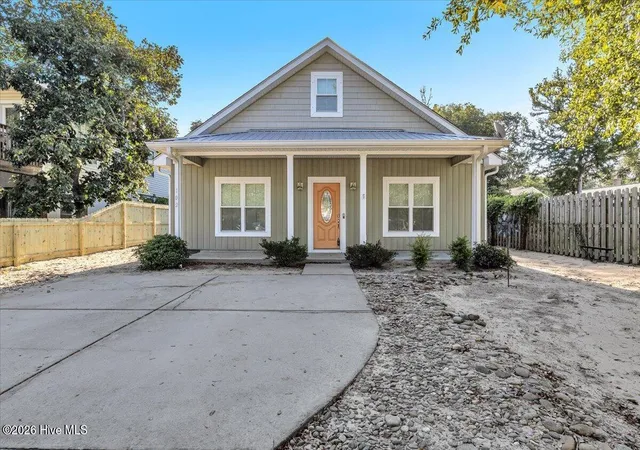 Photo 1 of Single family home for sale at 102 Nw 4th Street, Oak Island, NC 28465 | MLS# 100600160 | Listing updated on 2026-09-29