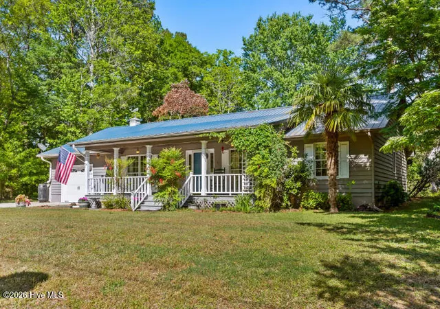 Photo 3 of Single family home for sale at 519 Country Clb Dr W, Arapahoe, NC 28510 | MLS# 100568903 | Listing updated on 2026-09-02