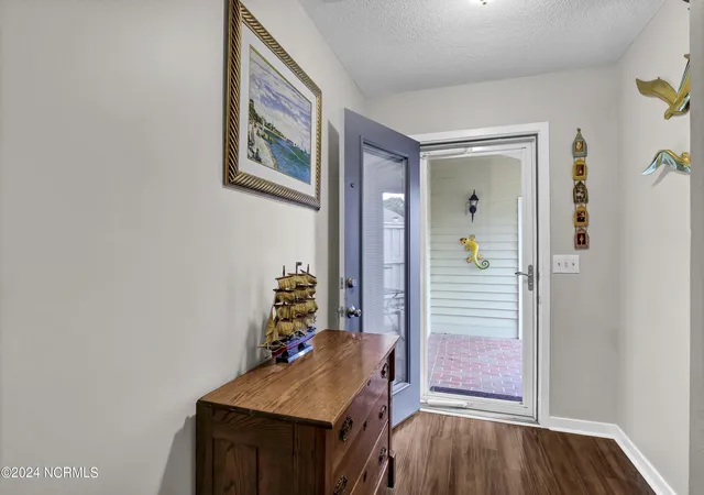 Photo 4 of Single family home for sale at 6021 Caddy Cir, Wilmington, NC 28405 | MLS# 100602060 | Listing updated on 2026-09-09