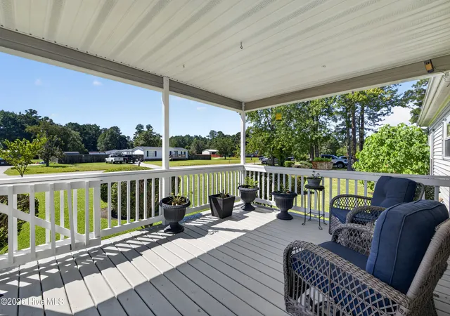 Photo 3 of Manufactured home for sale at 114 Bellhammon Dr, Rocky Point, NC 28457 | MLS# 100602279 | Listing updated on 2026-10-06