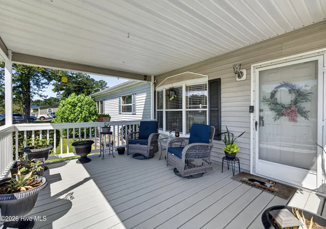 Photo 4 of Manufactured home for sale at 114 Bellhammon Dr, Rocky Point, NC 28457 | MLS# 100602279 | Listing updated on 2026-10-06