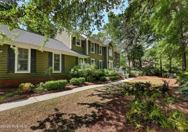 Photo 3 of Single family home for sale at 6617 Windingwood Ln, Wilmington, NC 28411 | MLS# 100569392 | Listing updated on 2026-09-12