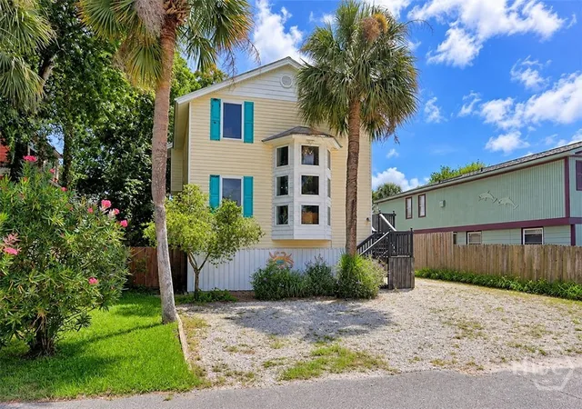 Photo 2 of Single family home for sale at 1214 5th Avenue, Tybee Island, GA 31328 | MLS# SA364000 | Listing updated on 2026-09-07