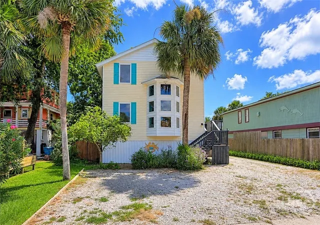 Photo 3 of Single family home for sale at 1214 5th Avenue, Tybee Island, GA 31328 | MLS# SA364000 | Listing updated on 2026-09-07