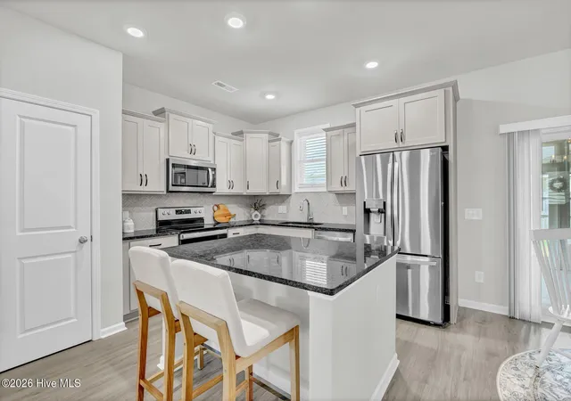 Photo 4 of Single family home for sale at 1542 Selby Ct, Leland, NC 28451 | MLS# 100602355 | Listing updated on 2026-09-09