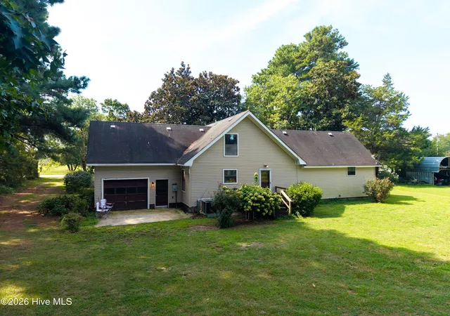 Photo 3 of Single family home for sale at 205 S End Rd, Knotts Island, NC 27950 | MLS# 100601007 | Listing updated on 2026-10-01