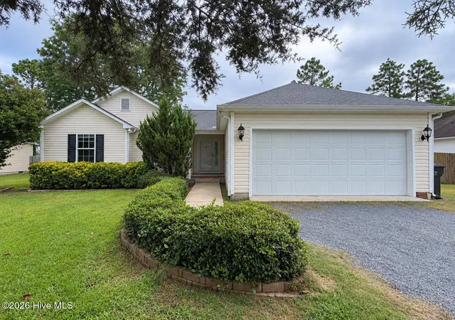 Photo 1 of Single family home for sale at 225 Woodgreen Ln, Aberdeen, NC 28315 | MLS# 100584119 | Listing updated on 2026-09-12