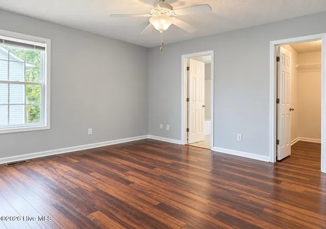 Photo 4 of Single family home for sale at 225 Woodgreen Ln, Aberdeen, NC 28315 | MLS# 100584119 | Listing updated on 2026-09-12