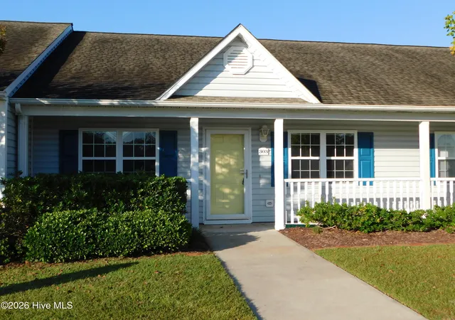 Condo for sale at 303 Courtyard E #303, Beaufort, NC 28516 | MLS# 100610328