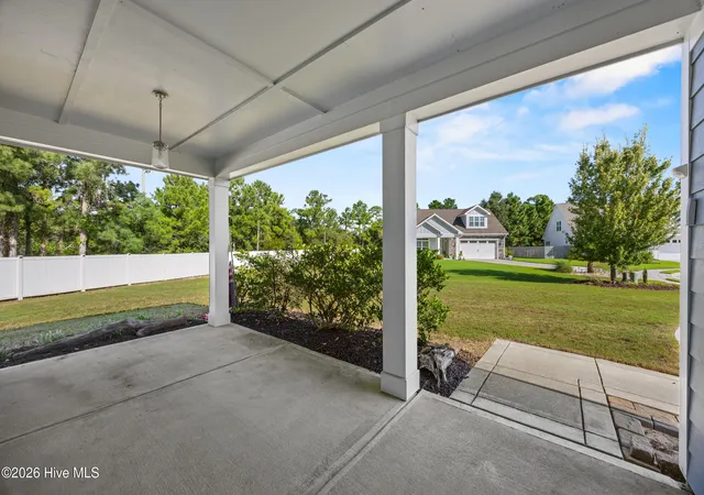 Photo 4 of Single family home for sale at 116 Bella Port Ln, Wilmington, NC 28412 | MLS# 100603090 | Listing updated on 2026-09-11