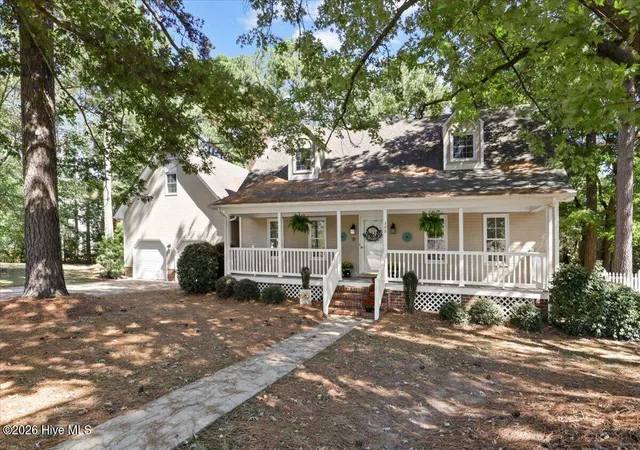 Photo 2 of Single family home for sale at 305 Rosewood Gdns, Goldsboro, NC 27534 | MLS# 100607544 | Listing updated on 2026-10-20
