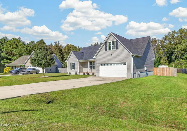 Photo 2 of Single family home for sale at 102 Serena Mariah Ct, Beulaville, NC 28518 | MLS# 100610711 | Listing updated on 2026-10-28