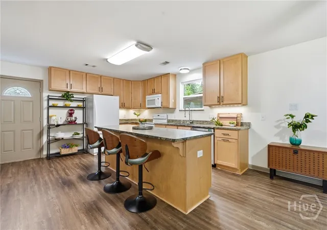 Photo 4 of Single family home for sale at 104 Ventura Blvd, Savannah, GA 31419 | MLS# SA364273 | Listing updated on 2026-09-11