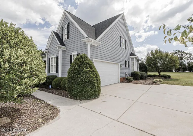 Photo 3 of Single family home for sale at 6489 Waters Edge Dr, Rocky Mount, NC 27803 | MLS# 100602101 | Listing updated on 2026-09-14