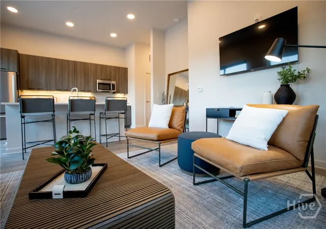 Listing Photo 2 - Condo for sale in building located at 220 Williams St, Athens, GA 30605 - Unit #E302