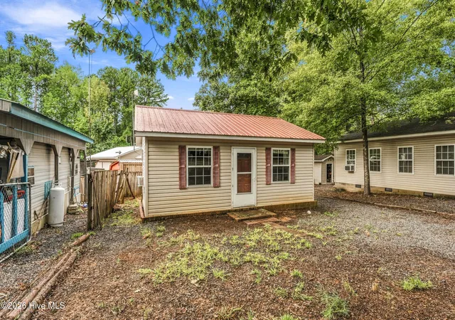 Photo 2 of Single family home for sale at 185 Roberts Ridge Rd, Mount Gilead, NC 27306 | MLS# 100603528 | Listing updated on 2026-09-14