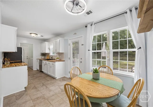 Photo 4 of Single family home for sale at 331 Barrister Cir, Guyton, GA 31312 | MLS# SA366147 | Listing updated on 2026-10-18