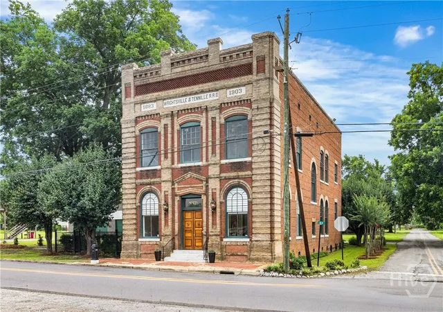 Photo 1 of Multi family home for sale at 103 121 W S Central Ave, Tennille, GA 31089 | MLS# SA365759 | Listing updated on 2026-10-20