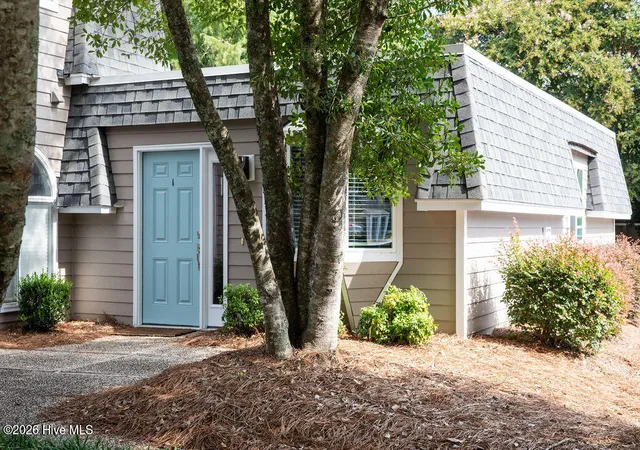 Photo 1 of Townhouse for sale at 6328 Wrightsville Ave #Apt C1, Wilmington, NC 28403 | MLS# 100599249 | Listing updated on 2026-09-03