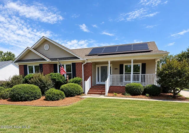 Photo 1 of Single family home for sale at 14900 Blue Woods Rd, Laurinburg, NC 28352 | MLS# 100590784 | Listing updated on 2026-10-11