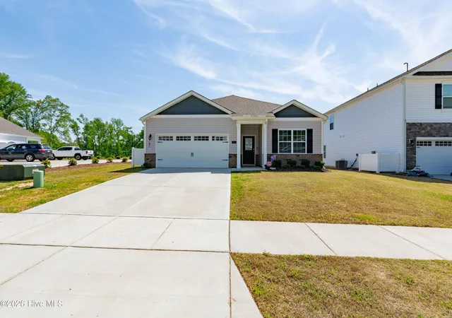Photo 2 of Single family home for sale at 1015 Saddlebrook Dr, Rocky Mount, NC 27804 | MLS# 100567775 | Listing updated on 2026-09-03