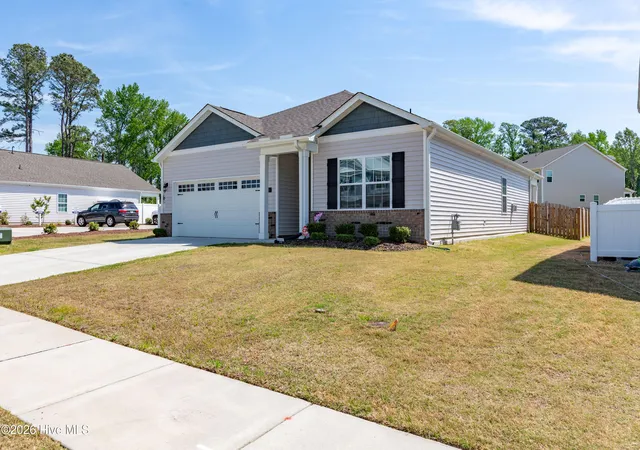 Photo 3 of Single family home for sale at 1015 Saddlebrook Dr, Rocky Mount, NC 27804 | MLS# 100567775 | Listing updated on 2026-09-03