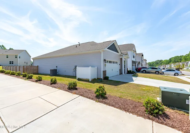Photo 3 of Single family home for sale at 1015 Saddlebrook Dr, Rocky Mount, NC 27804 | MLS# 100567775 | Listing updated on 2026-09-03