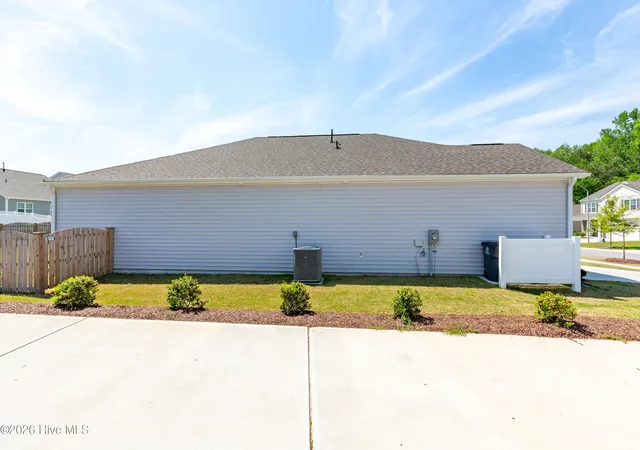 Photo 4 of Single family home for sale at 1015 Saddlebrook Dr, Rocky Mount, NC 27804 | MLS# 100567775 | Listing updated on 2026-09-03