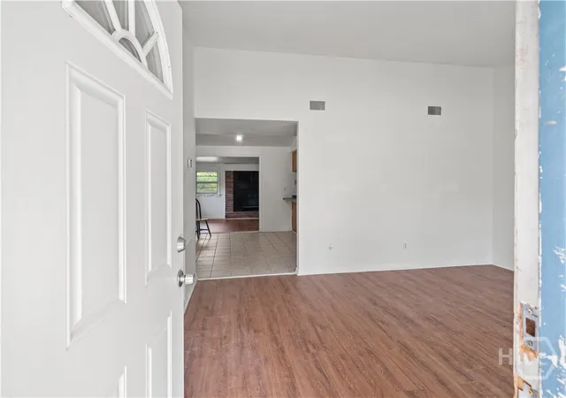 Photo 2 of Single family home for sale at 206 Van Nuys Blvd, Savannah, GA 31419 | MLS# SA363916 | Listing updated on 2026-09-11