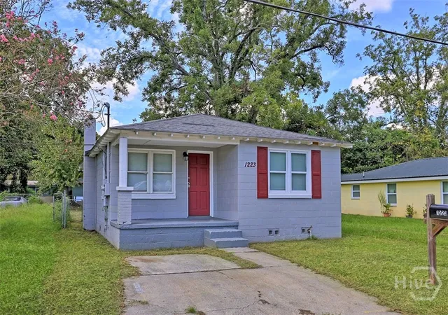 Photo 3 of Single family home for sale at 1223 Elliott Ave, Savannah, GA 31415 | MLS# SA363604 | Listing updated on 2026-09-18