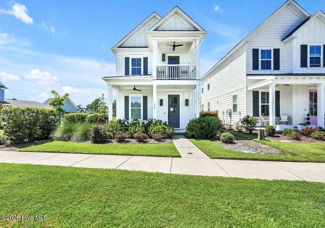 Photo 1 of Single family home for sale at 950 Trisail Ter, Wilmington, NC 28412 | MLS# 100600460 | Listing updated on 2026-09-05
