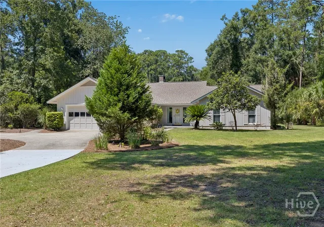 Photo 1 of Single family home for sale at 1 Brooks Ln, Savannah, GA 31411 | MLS# SA361443 | Listing updated on 2026-10-18